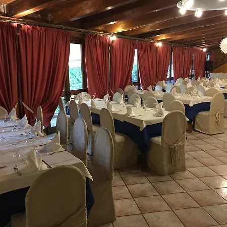 Agriturismo Le Francesche Gospodarstwo agroturystyczne *