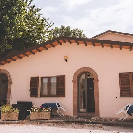 Gospodarstwo agroturystyczne Agriturismo Le Francesche Nocera Umbra